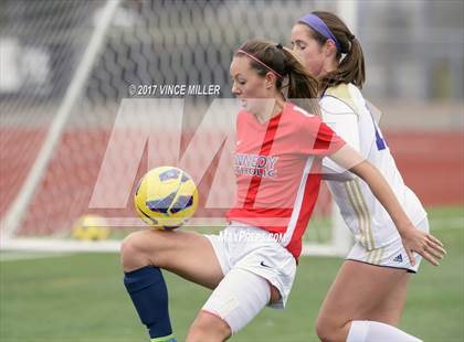 Thumbnail 3 in Kennedy Catholic vs Puyallup (WIAA District Playoff) photogallery.