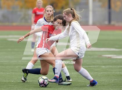 Thumbnail 3 in Kennedy Catholic vs Puyallup (WIAA District Playoff) photogallery.
