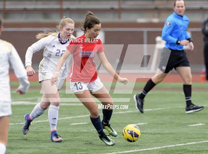 Thumbnail 2 in Kennedy Catholic vs Puyallup (WIAA District Playoff) photogallery.