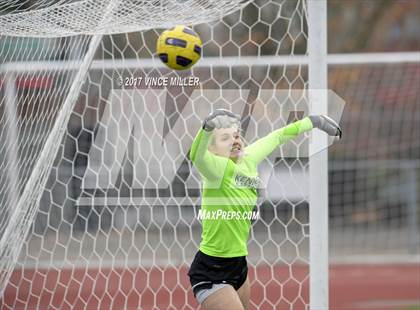 Thumbnail 3 in Kennedy Catholic vs Puyallup (WIAA District Playoff) photogallery.