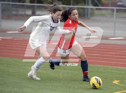 Thumbnail 1 in Kennedy Catholic vs Puyallup (WIAA District Playoff) photogallery.