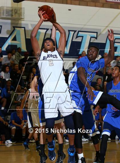 Thumbnail 2 in Windward vs. St. John Bosco photogallery.