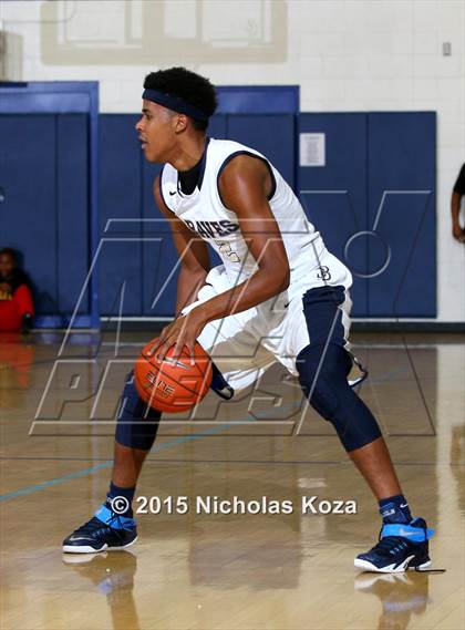 Thumbnail 3 in Windward vs. St. John Bosco photogallery.