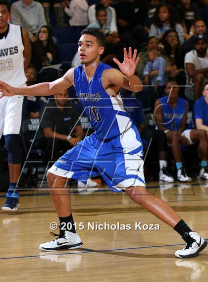 Thumbnail 2 in Windward vs. St. John Bosco photogallery.