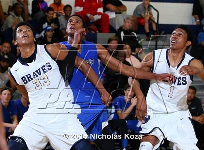 Thumbnail 3 in Windward vs. St. John Bosco photogallery.