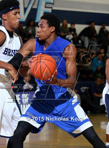 Thumbnail 2 in Windward vs. St. John Bosco photogallery.