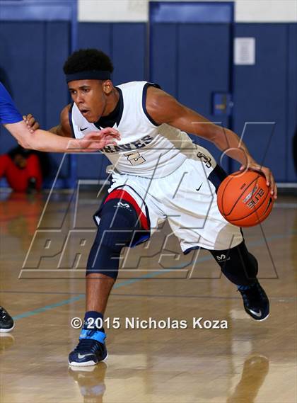 Thumbnail 2 in Windward vs. St. John Bosco photogallery.