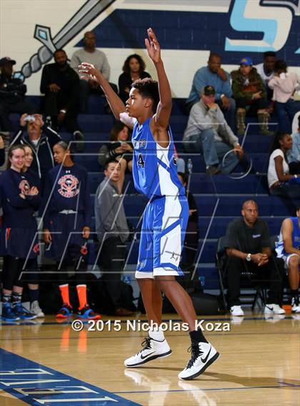 Thumbnail 3 in Windward vs. St. John Bosco photogallery.