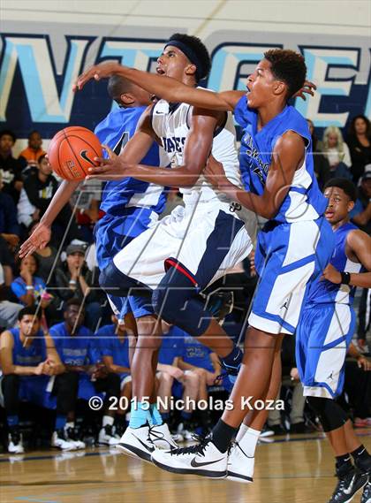 Thumbnail 2 in Windward vs. St. John Bosco photogallery.