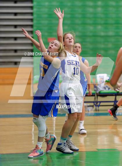 Thumbnail 3 in Robinson vs. Seton photogallery.