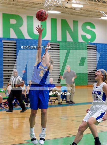 Thumbnail 2 in Robinson vs. Seton photogallery.