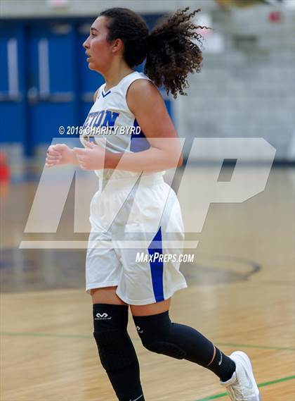 Thumbnail 1 in Robinson vs. Seton photogallery.