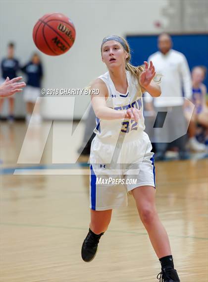 Thumbnail 1 in Robinson vs. Seton photogallery.