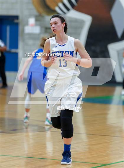 Thumbnail 3 in Robinson vs. Seton photogallery.