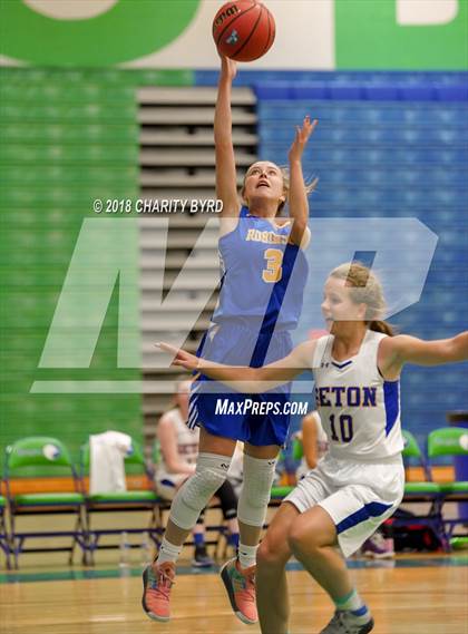 Thumbnail 1 in Robinson vs. Seton photogallery.