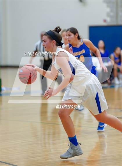 Thumbnail 2 in Robinson vs. Seton photogallery.