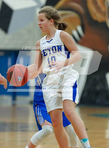 Thumbnail 3 in Robinson vs. Seton photogallery.