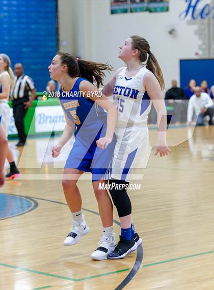 Thumbnail 3 in Robinson vs. Seton photogallery.