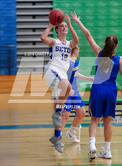 Thumbnail 2 in Robinson vs. Seton photogallery.