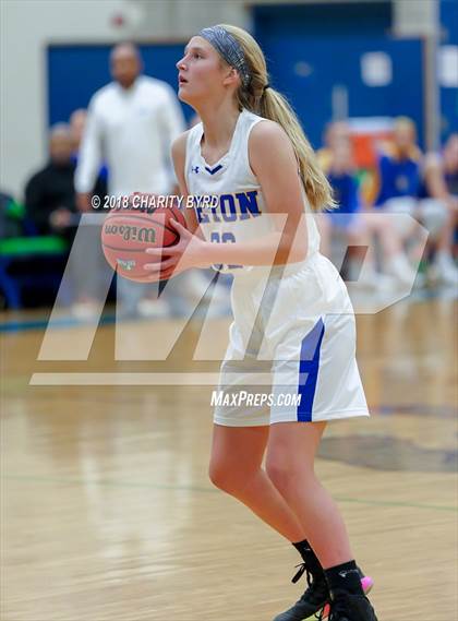 Thumbnail 2 in Robinson vs. Seton photogallery.
