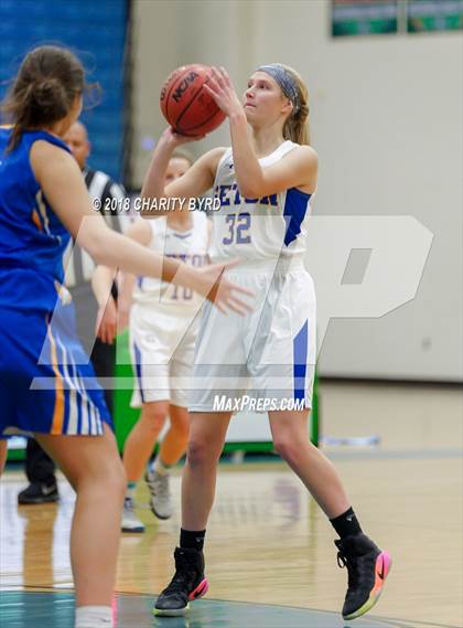 Thumbnail 3 in Robinson vs. Seton photogallery.