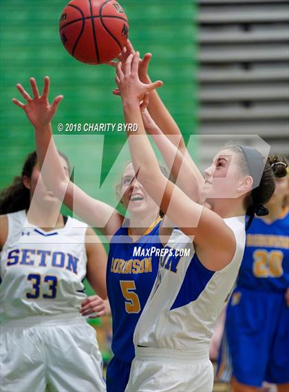 Thumbnail 3 in Robinson vs. Seton photogallery.
