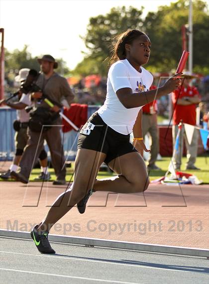 Thumbnail 2 in CIF State Track & Field Championships (4x100 Relay) photogallery.