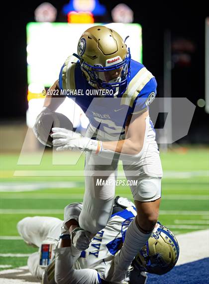 Thumbnail 2 in Tivy @ Alamo Heights (UIL 5A Division 2 Bi-District Playoff) photogallery.