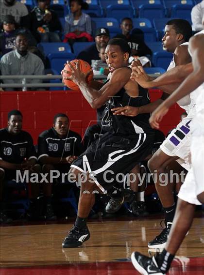 Thumbnail 2 in Crowley vs. Huntington (Thanksgiving Hoofest) photogallery.