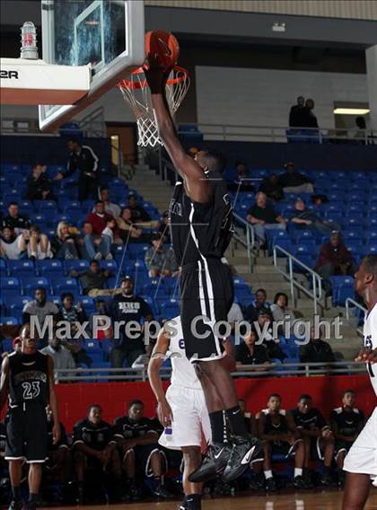 Thumbnail 2 in Crowley vs. Huntington (Thanksgiving Hoofest) photogallery.