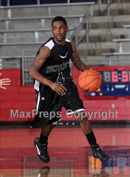 Thumbnail 1 in Crowley vs. Huntington (Thanksgiving Hoofest) photogallery.
