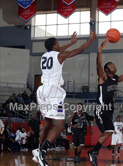 Thumbnail 2 in Crowley vs. Huntington (Thanksgiving Hoofest) photogallery.