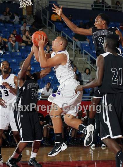 Thumbnail 1 in Crowley vs. Huntington (Thanksgiving Hoofest) photogallery.