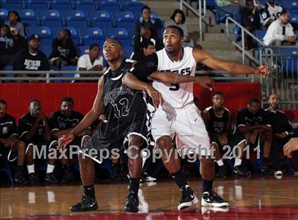 Thumbnail 2 in Crowley vs. Huntington (Thanksgiving Hoofest) photogallery.
