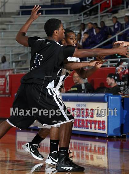 Thumbnail 3 in Crowley vs. Huntington (Thanksgiving Hoofest) photogallery.