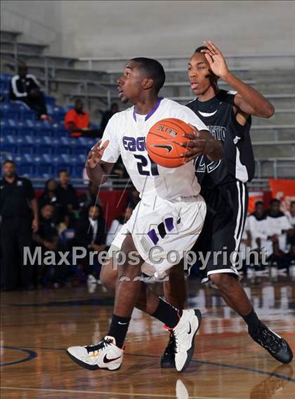 Thumbnail 2 in Crowley vs. Huntington (Thanksgiving Hoofest) photogallery.