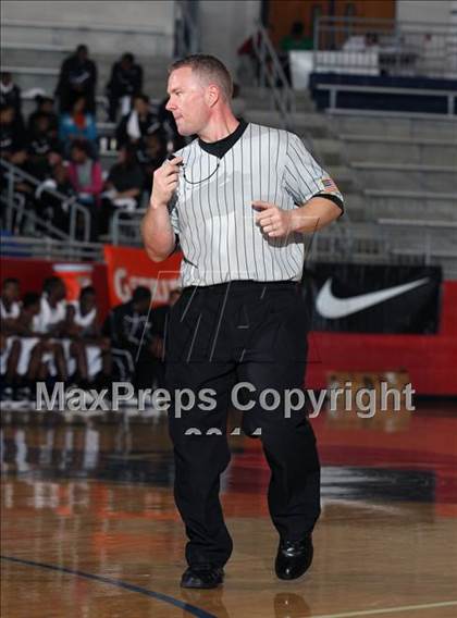 Thumbnail 1 in Crowley vs. Huntington (Thanksgiving Hoofest) photogallery.