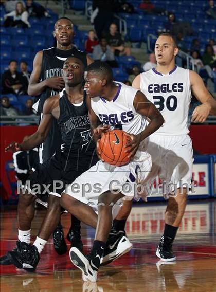 Thumbnail 1 in Crowley vs. Huntington (Thanksgiving Hoofest) photogallery.