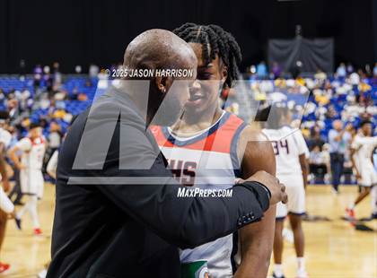Thumbnail 1 in Kimball vs. Washington (UIL Basketball 4A D1 Final) photogallery.