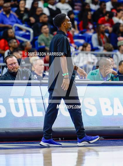Thumbnail 1 in Kimball vs. Washington (UIL Basketball 4A D1 Final) photogallery.
