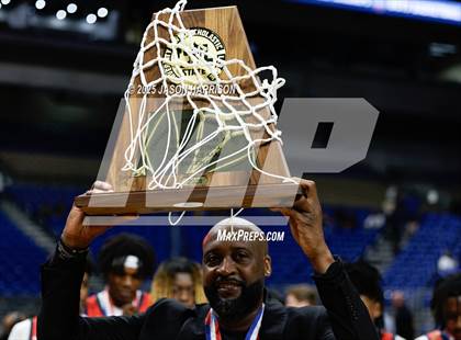 Thumbnail 3 in Kimball vs. Washington (UIL Basketball 4A D1 Final) photogallery.