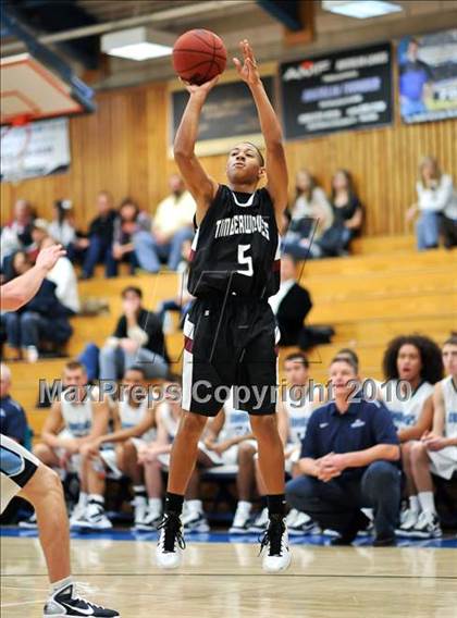 Thumbnail 2 in Woodcreek vs Oakmont (Rocklin Holiday Tournament) photogallery.