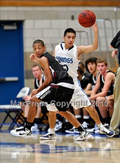Thumbnail 3 in Woodcreek vs Oakmont (Rocklin Holiday Tournament) photogallery.