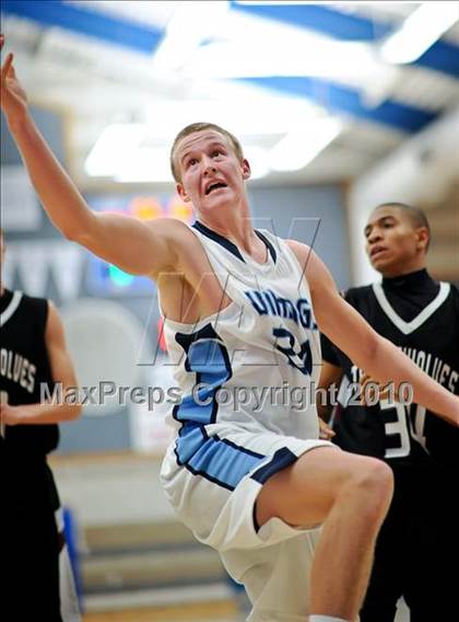 Thumbnail 1 in Woodcreek vs Oakmont (Rocklin Holiday Tournament) photogallery.
