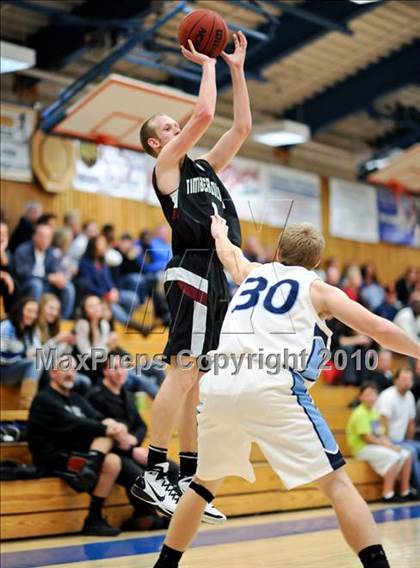 Thumbnail 3 in Woodcreek vs Oakmont (Rocklin Holiday Tournament) photogallery.