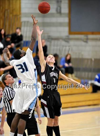 Thumbnail 1 in Woodcreek vs Oakmont (Rocklin Holiday Tournament) photogallery.