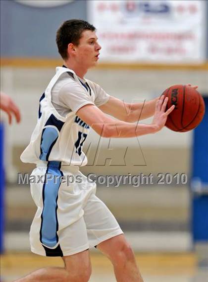 Thumbnail 1 in Woodcreek vs Oakmont (Rocklin Holiday Tournament) photogallery.