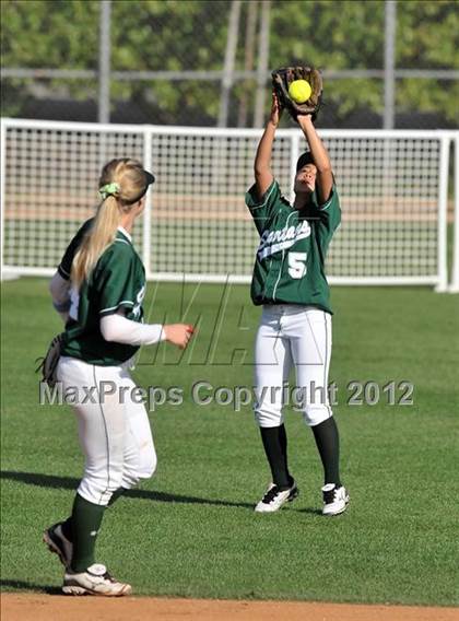 Thumbnail 3 in South vs. Edison (Woodbridge Tournament) photogallery.