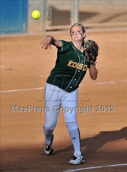 Thumbnail 2 in South vs. Edison (Woodbridge Tournament) photogallery.