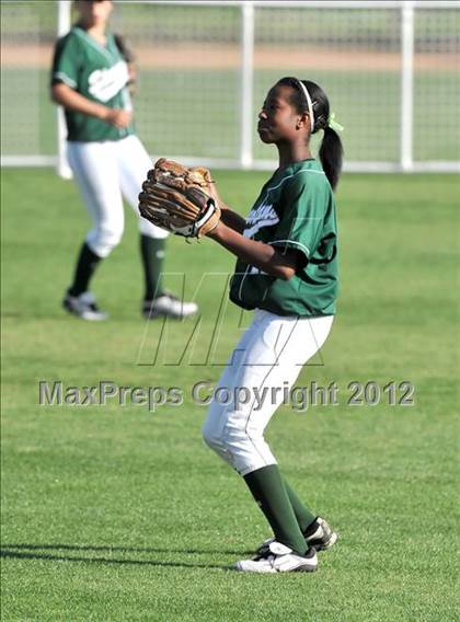 Thumbnail 3 in South vs. Edison (Woodbridge Tournament) photogallery.